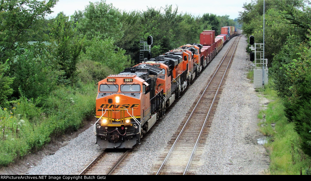 BNSF 3901